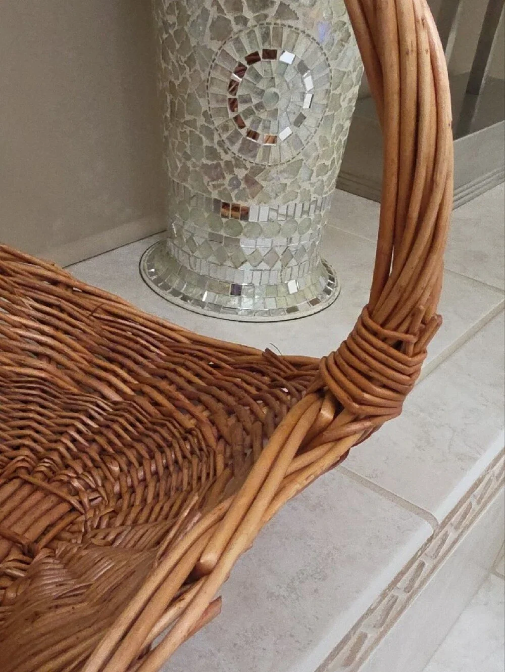 🌟💥 Woven Willow Basket in Natural Brown 💥🌟